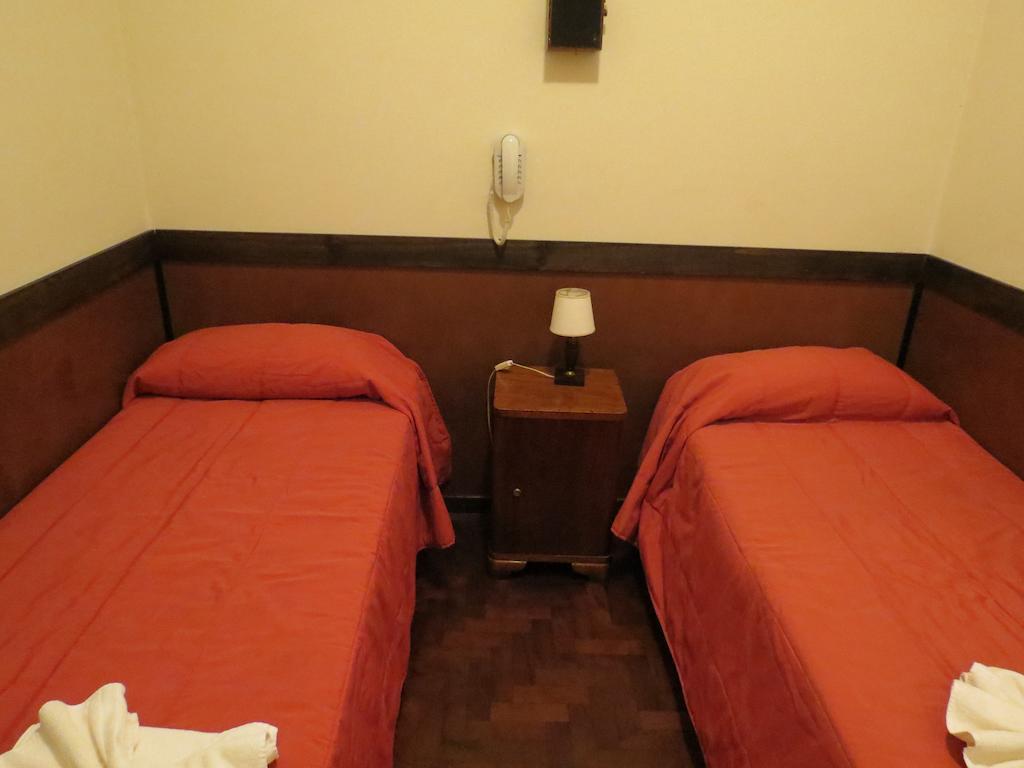 Hotel Raglan Mar del Plata Pokoj fotografie